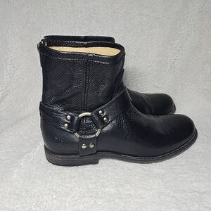 Frye Phillip Harness back zip Ankle Boots, size 7